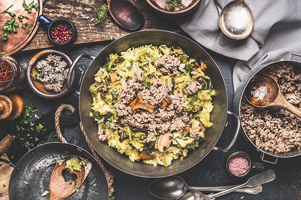 Chopped cabbage and minced meat